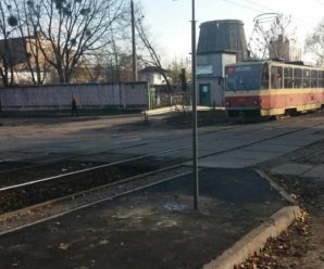 Біля КП “Київтеплоенерго” з’явилася нова зупинка «На вимогу» між зупинками «Карельський провулок» та «Вулиця Гната Хоткевича» в обох напрямках руху.