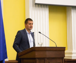 Цього року в Києві, після затвердження відповідних фінансових програм, планують замінити 150 км найбільш аварійних теплових мереж