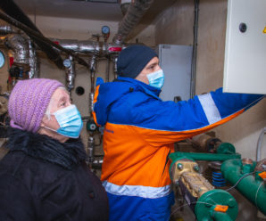 Київтеплоенерго пропонує переконатись у прозорості нарахувань та разом з мешканцями зняти показання будинкових лічильників тепла