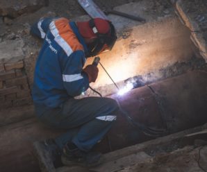 На Куренівці відремонтували пошкоджений трубопровід, від якого залежить теплопостачання всього мікрорайону