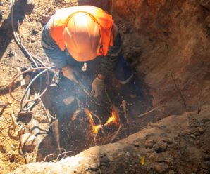 Київтеплоенерго виконує заміну тепломережі на вулиці Крамського без відключення клієнтів від гарячого водопостачання