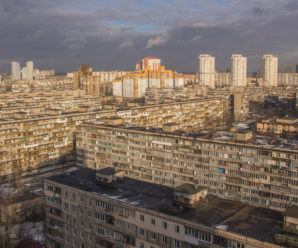 В Києві триває підключення житлових будинків до тепла, що розпочалося 30 жовтня