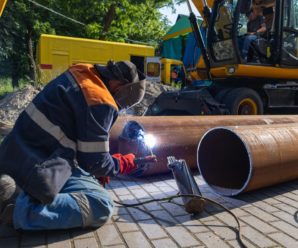 Гідравлічні випробування: фахівці Київтеплоенерго вже усунули понад 1 400 пошкоджень трубопроводів